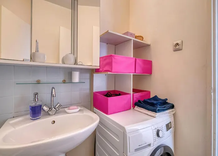 Location Bed & Breakfast 3*